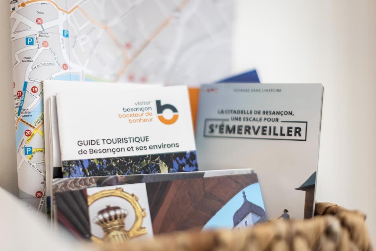 Appartamento Le 17 Madeleine Besançon Esterno foto